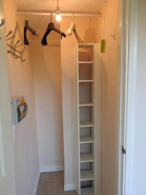 Apartamento Self Contained - Own Entrance High Wycombe Exterior foto